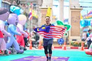 BIB: 
                            <button type="button" onclick="openModal(24883031)" class="btn btn-primary btn-sm float-right btn-popup" data-toggle="modal" data-target=".modal-high-quality">
                        <i class="fas fa-shopping-cart"></i> Add to Cart
                    </button>
                                            <button type="button" onclick="isThisMe(24883031, true)" class="btn btn-success btn-sm float-right btn-popup btn-isme hidden" data-toggle="tooltip" data-placement="bottom" title="นี่คือรูปของคุณใช่ไหม คลิกที่นี่เพื่อเอาเข้าอัลบั้ม">
                        <i class="fas fa-plus"></i> Add to album
                    </button>
                    <button type="button" onclick="isThisMe(24883031, false)" class="btn btn-warning btn-sm float-right btn-popup btn-isnotme hidden">
                        <i class="fas fa-ban"></i> Remove from album
                    </button>